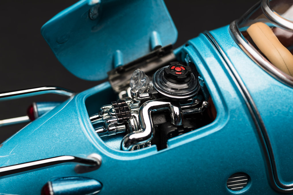 close-up-Fusion-Flea-engine-3525x2350px.jpg