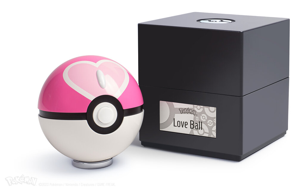 LOVE-Ball-next-to-display-case-closed-3500x2200px.jpg